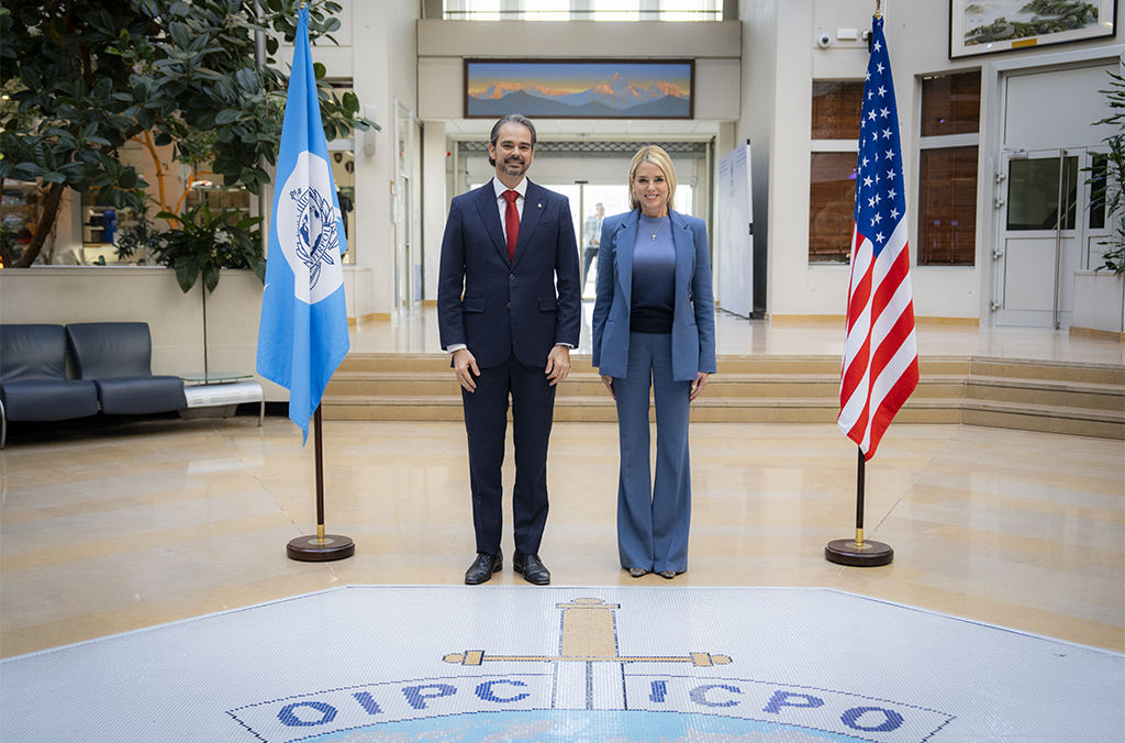 Read more about the article United States Attorney General visits INTERPOL headquarters
